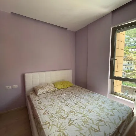 Sea And Hill View Apartment 아파트 *