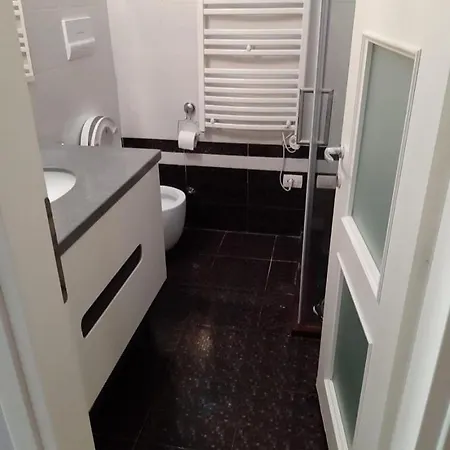 Sea And Hill View Apartment